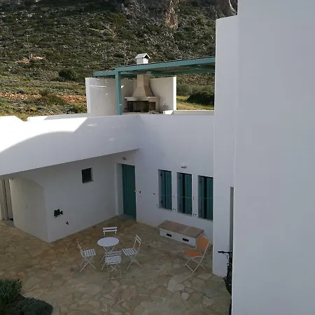 White House Palaiochora